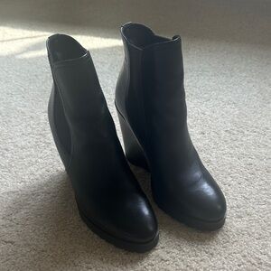 Michael Kors The Wedge Black leather Ankle Boots -worn once.sz8.5